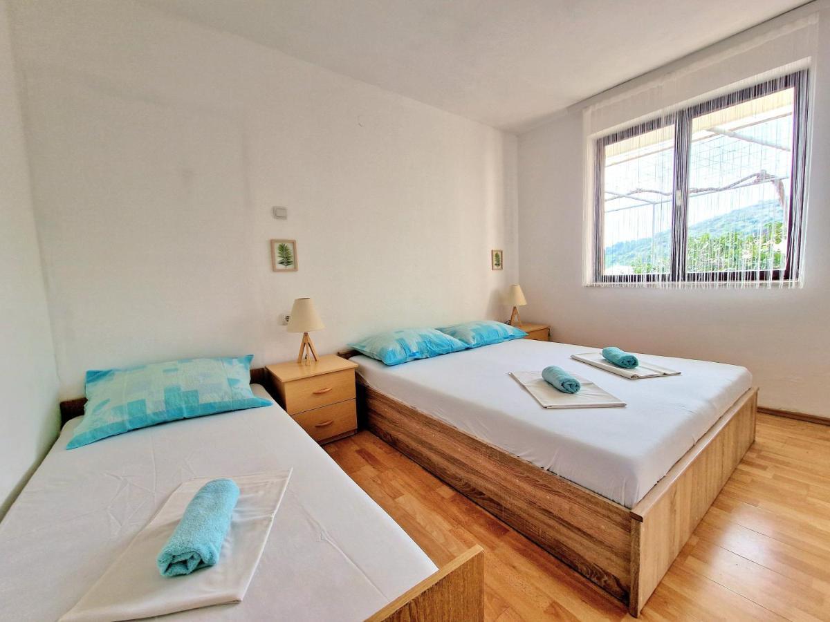 Apartments By The Sea Podaca, Makarska - 6874 Dış mekan fotoğraf